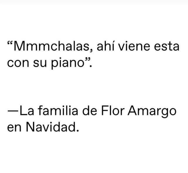 Mmmchalas ahí viene esta con su piano -La familia de Flor Amargo en Navidad 