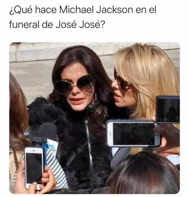 Qué hace Michael Jackson en el funeral de José José? 