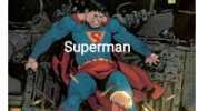 n tren que estaba en periecto estado Superman Un niñoue Supérman pudo agarrar ypalir volando