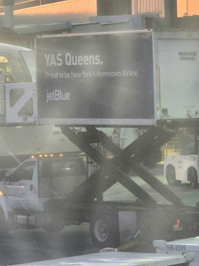 YAS Queens5. REGULATED GARBAGE Proud to be New Yonks Hometown Airline. jelBlue on NB-2009